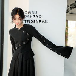 紅葉服飾 品牌故事、設計理念與時尚影響力